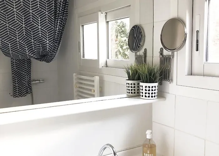 Feriehus Charmante Maison Entre Marche Et Tourelles *