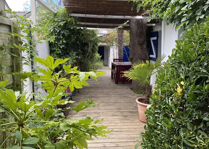 Charmante Maison Entre Marche Et Tourelles